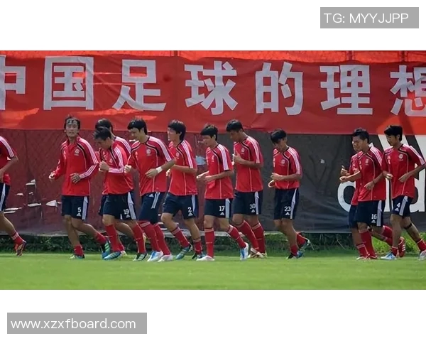 昔日恩怨再起足球转会老队友狭路相逢谁能笑到最后